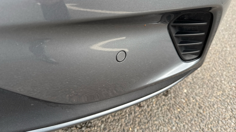 Volvo V40 T2 [122] R DESIGN Edition 5dr Petrol Hatchback